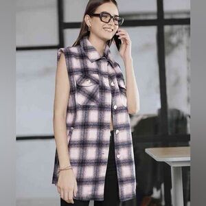 Large Black and Cream Plaid Sleeveless Button-Up Top/Vest perfect for layering